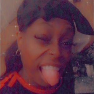 Meet your Posher, Alexia